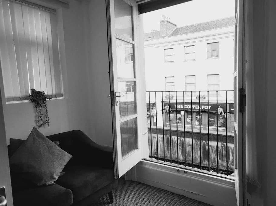 Ferienwohnung High Street, 2 Bed, Newly Refurb Royal Royal Leamington Spa Exterior foto