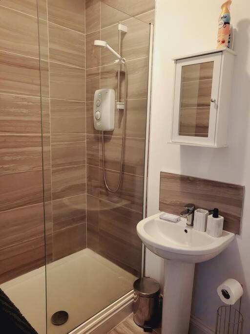 Ferienwohnung High Street, 2 Bed, Newly Refurb Royal Royal Leamington Spa Exterior foto