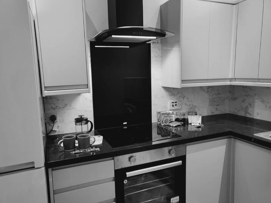 Ferienwohnung High Street, 2 Bed, Newly Refurb Royal Royal Leamington Spa Exterior foto