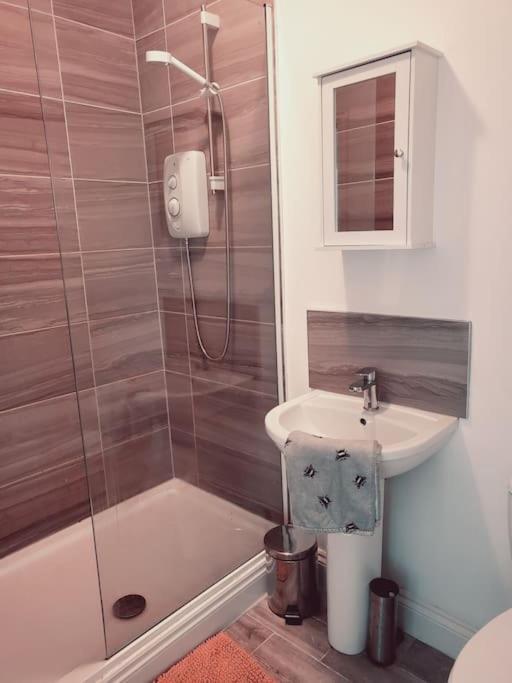Ferienwohnung High Street, 2 Bed, Newly Refurb Royal Royal Leamington Spa Exterior foto